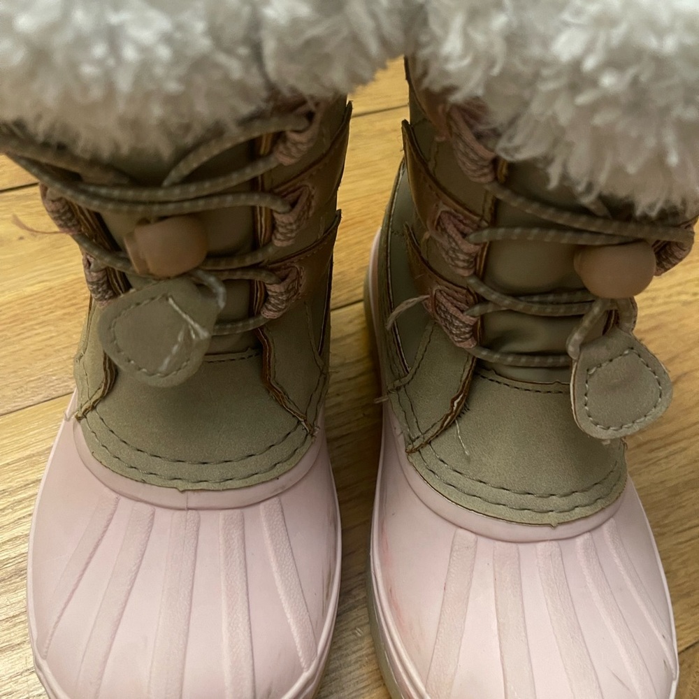 Pink and Tan Winter Boots with Faux Fur